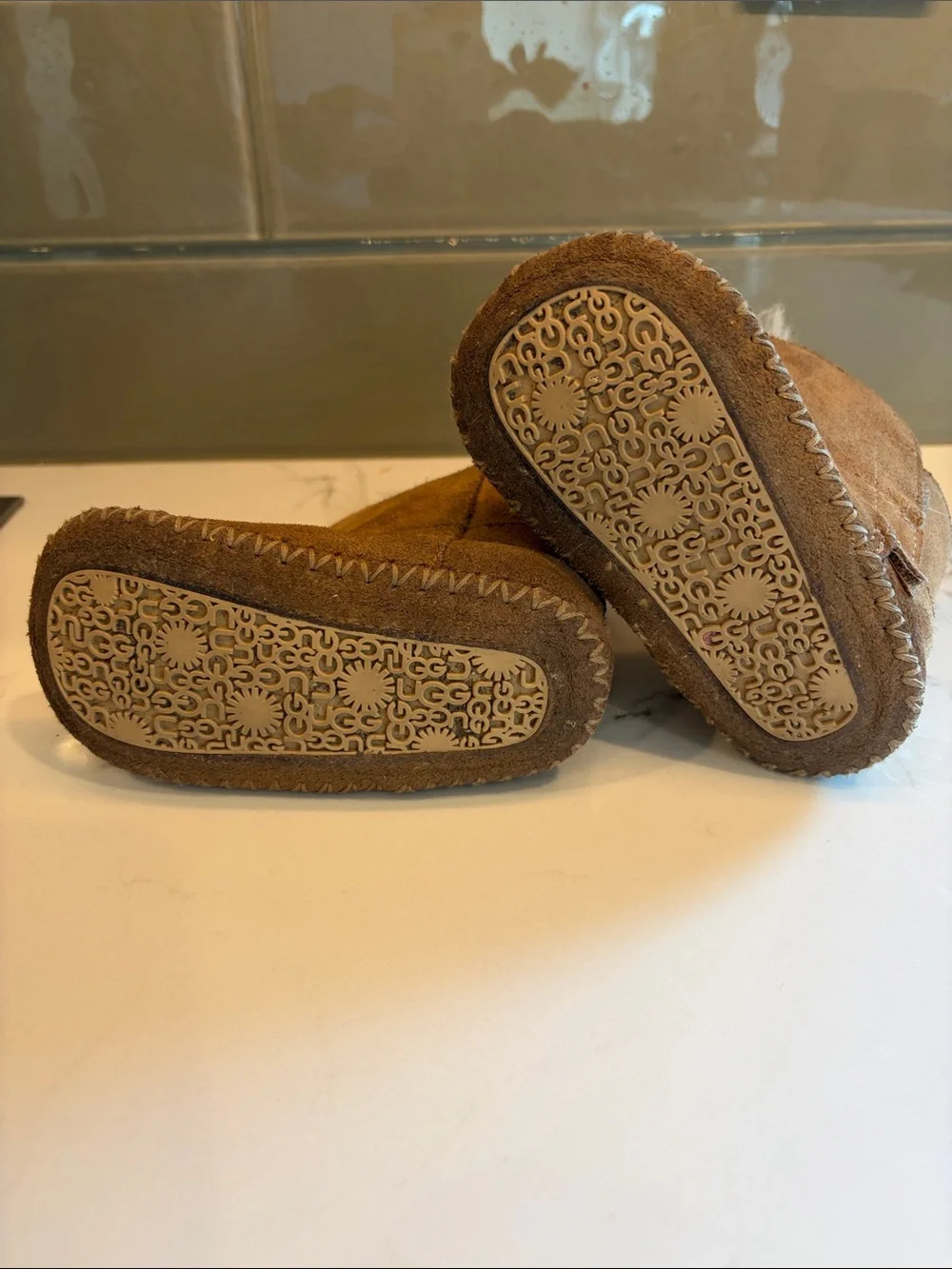UGG Chestnut Suede Baby Booties with Shearling Size 4/5